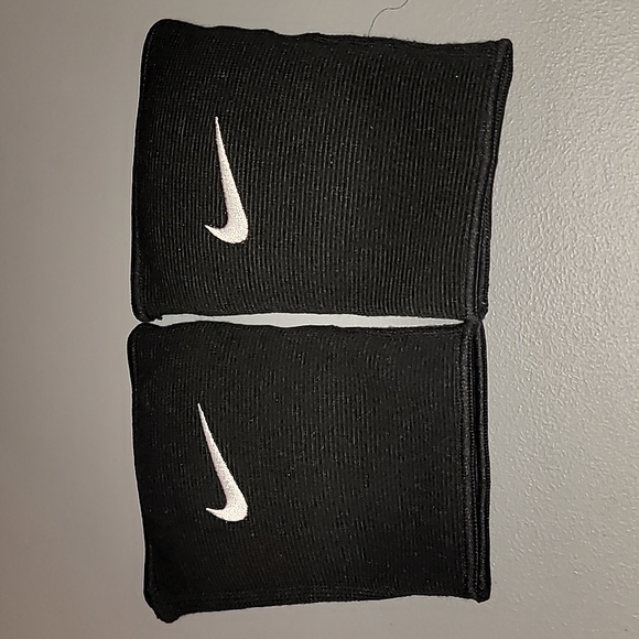 Nike Volleyball knee pads size xs-s - Picture 1 of 3